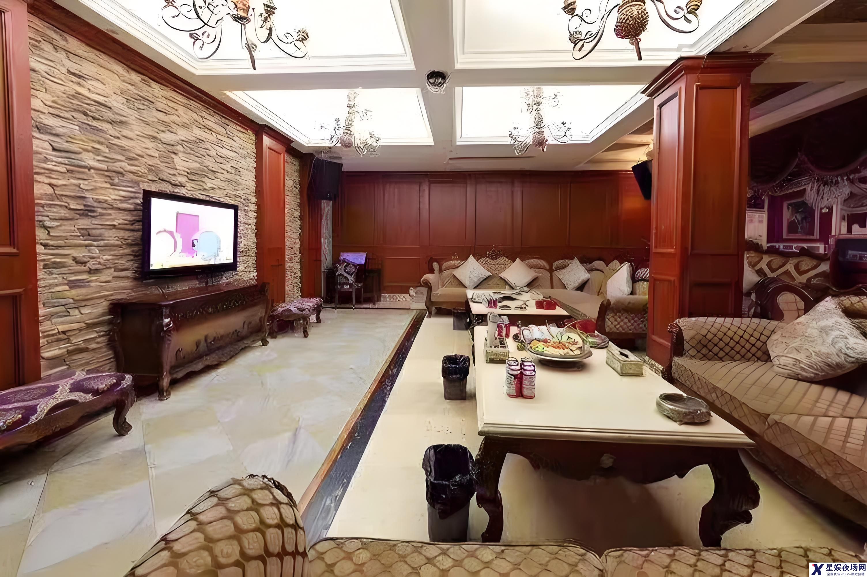 探索广州酒吧一条街：夜生活必去之地